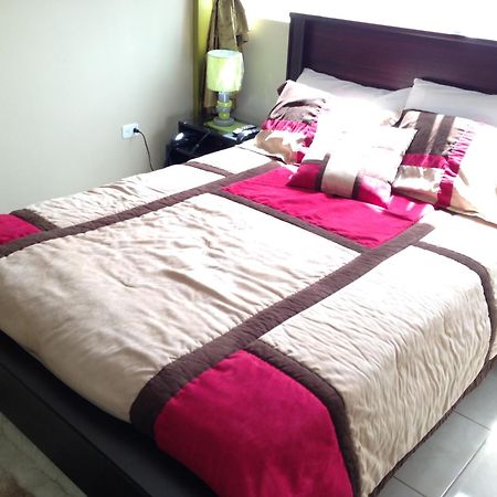 Hotel Las Gardenias Cuenca Ruang foto