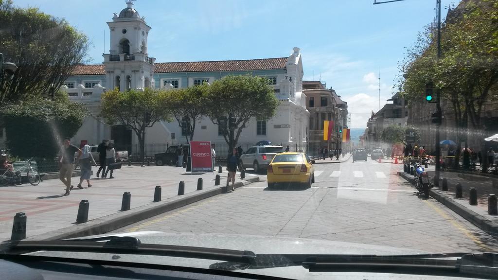 Hotel Las Gardenias Cuenca Bagian luar foto