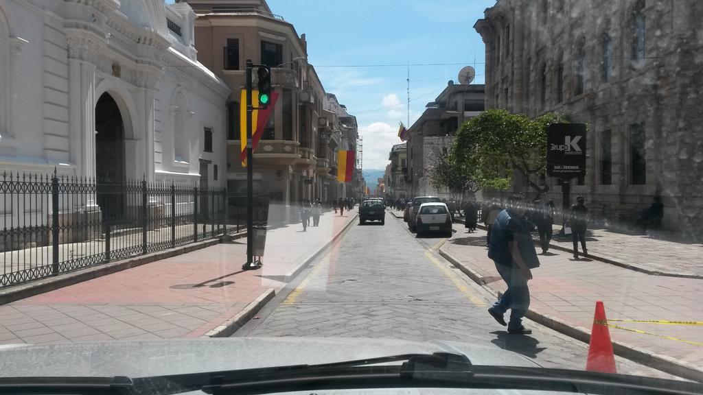 Hotel Las Gardenias Cuenca Bagian luar foto