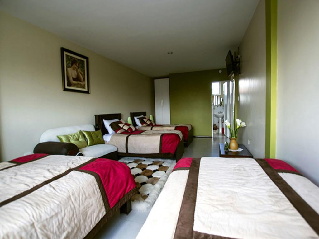 Hotel Las Gardenias Cuenca Bagian luar foto