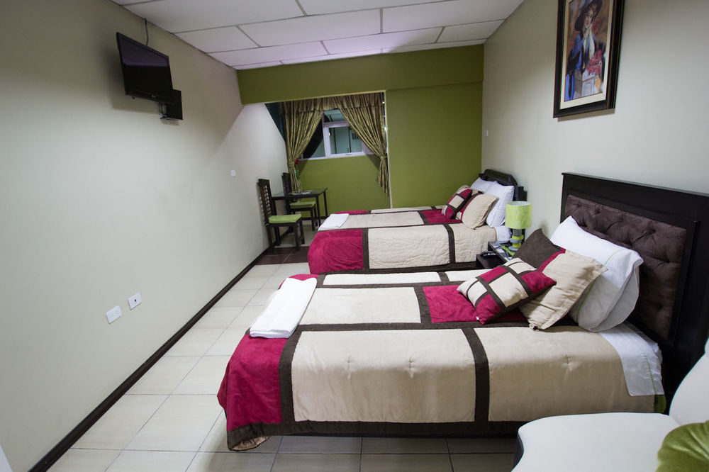 Hotel Las Gardenias Cuenca Bagian luar foto