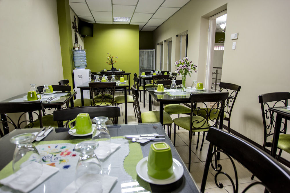Hotel Las Gardenias Cuenca Bagian luar foto