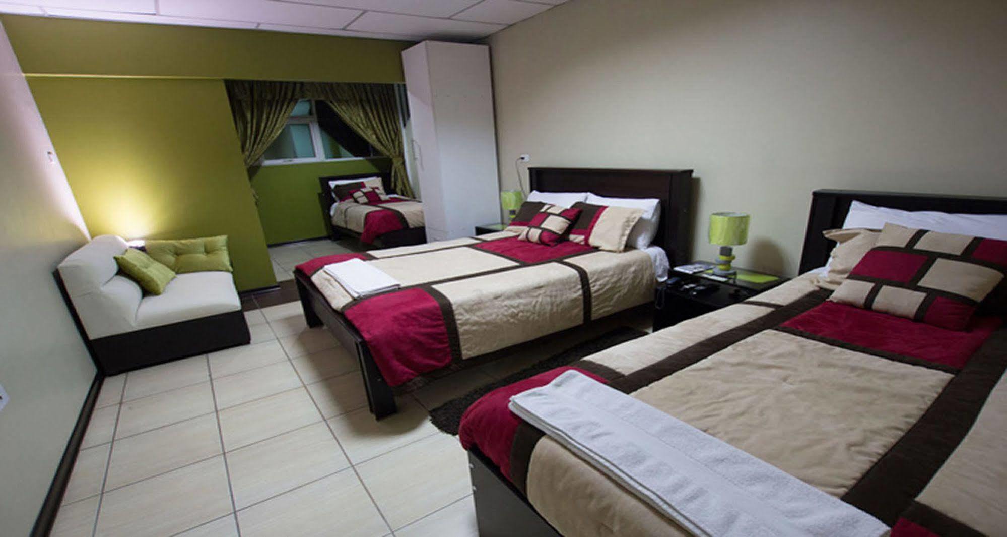 Hotel Las Gardenias Cuenca Bagian luar foto