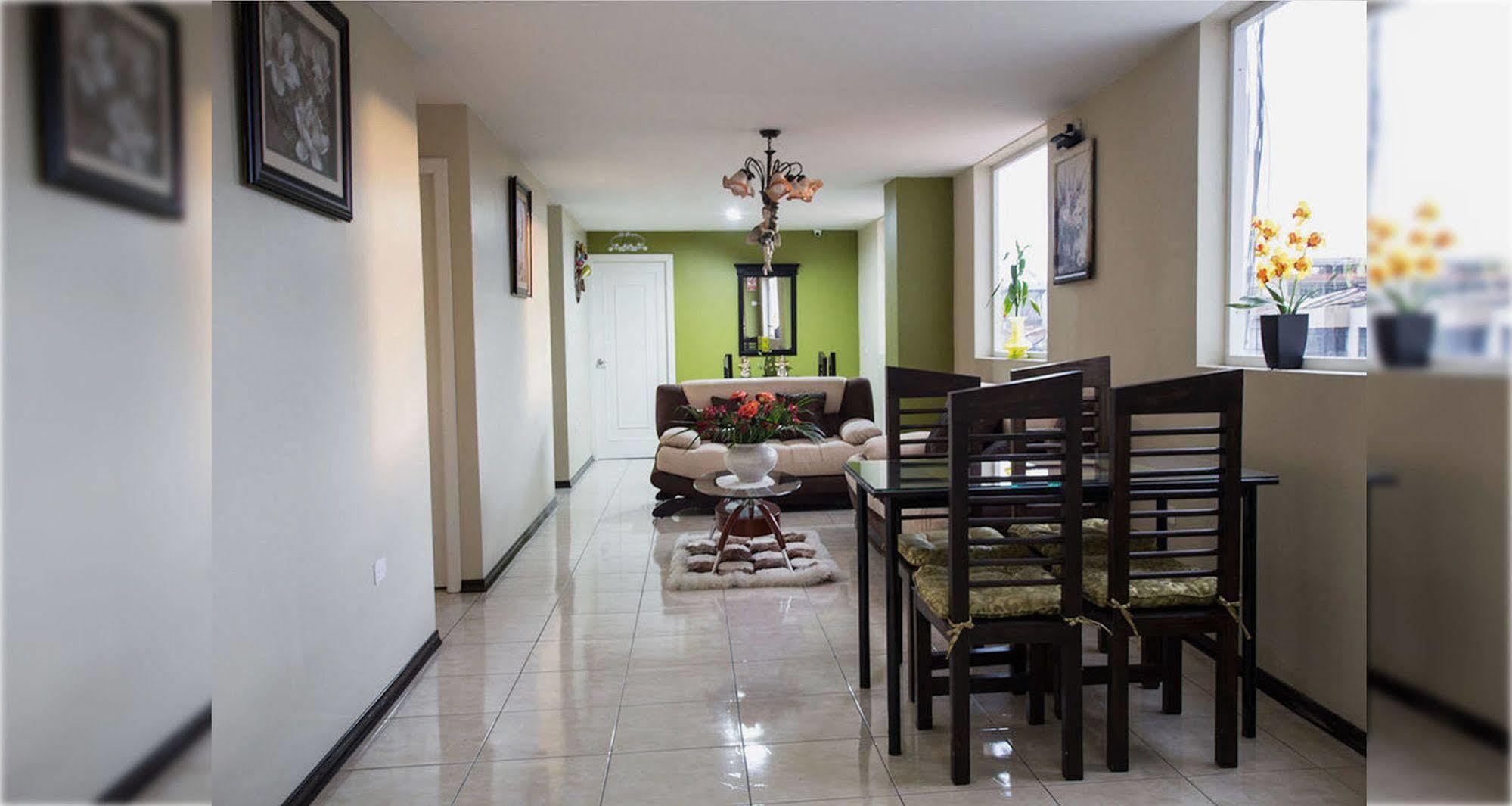 Hotel Las Gardenias Cuenca Bagian luar foto